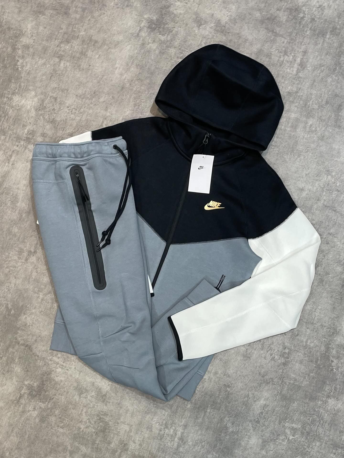 NIKE TECH FLEECE NOIR