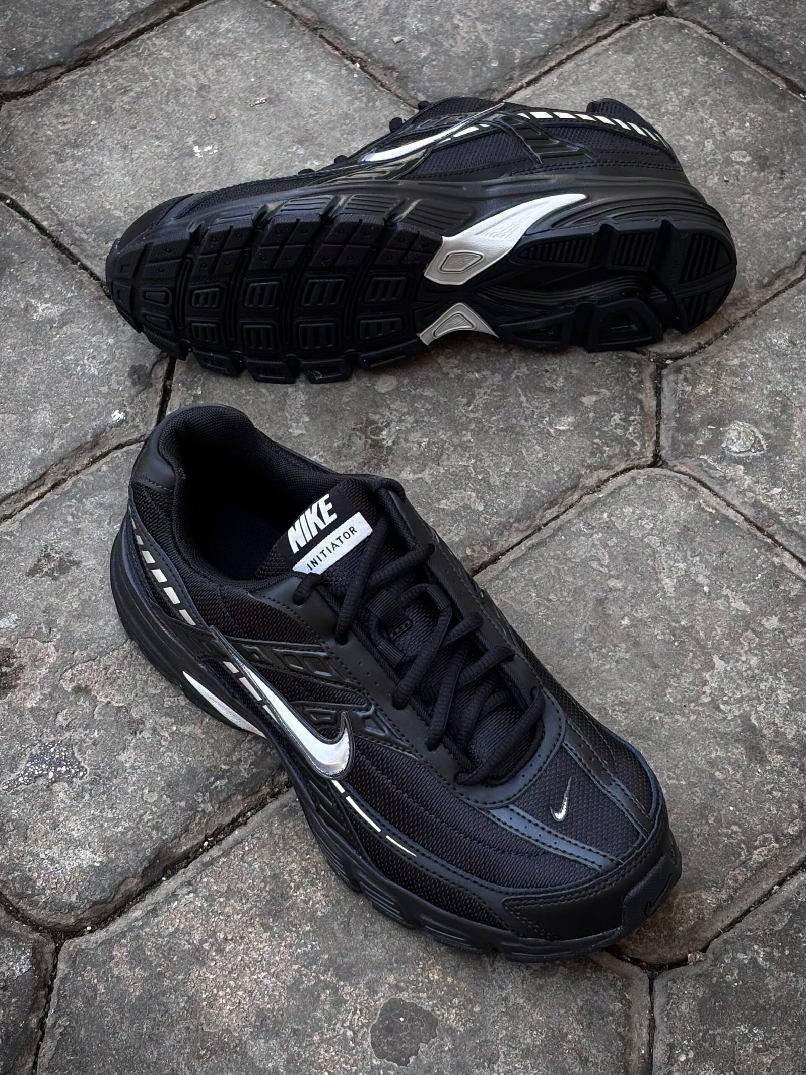 NIKE INITIATOR NOIR – Image 2