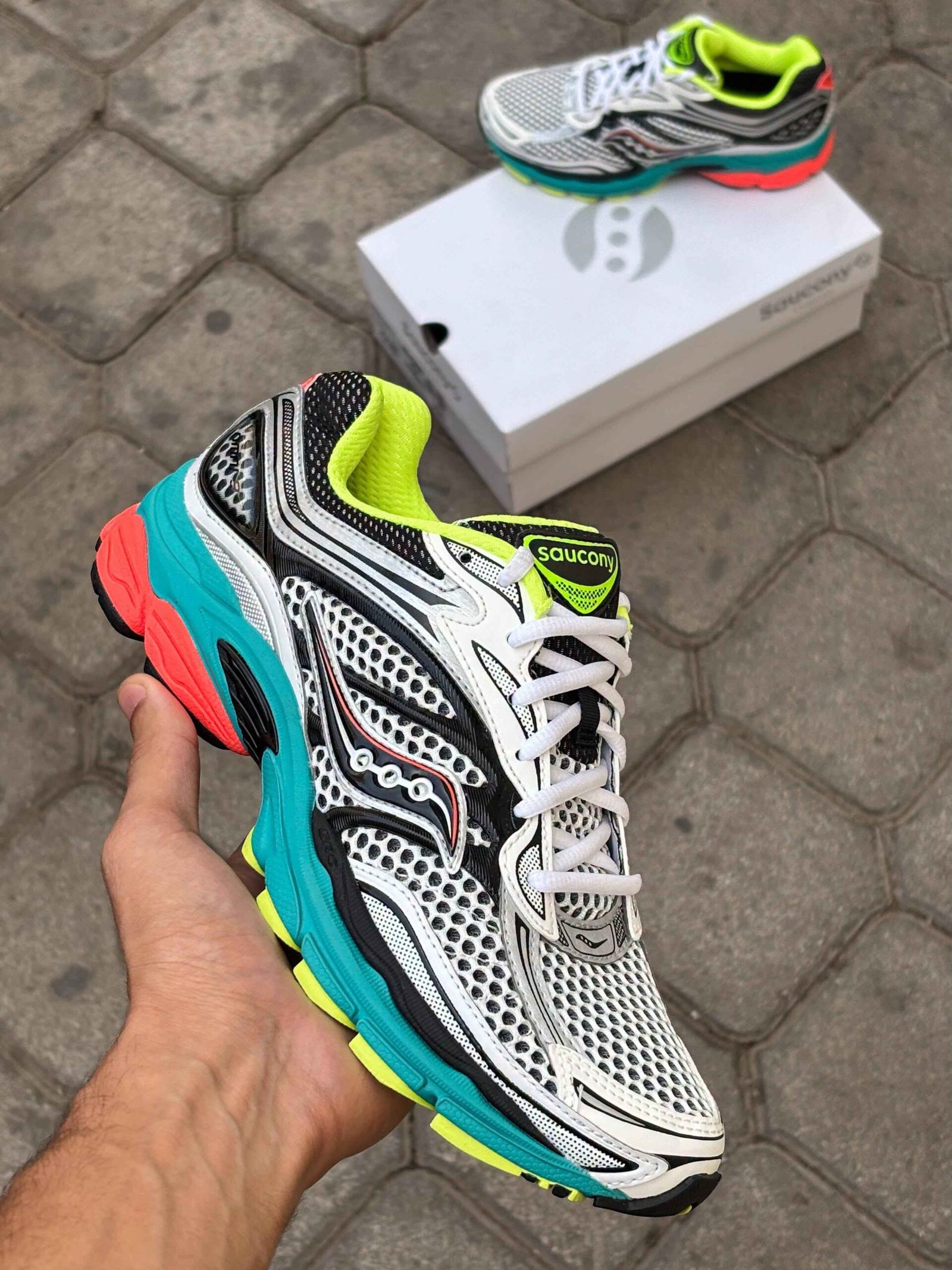 SAUCONY OMNI-9 LIME