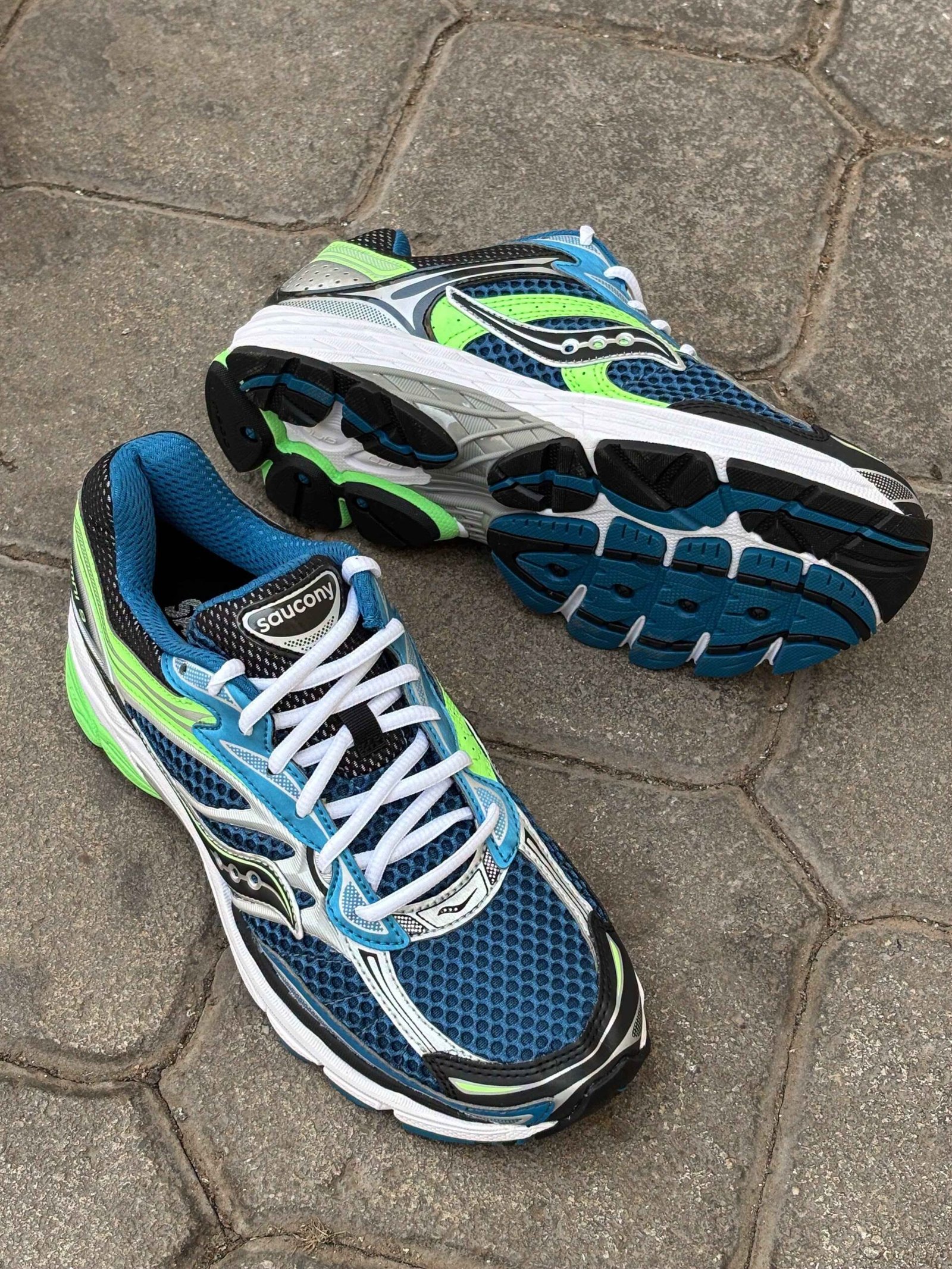 SAUCONY OMNI-9 VERT/BLUE – Image 2